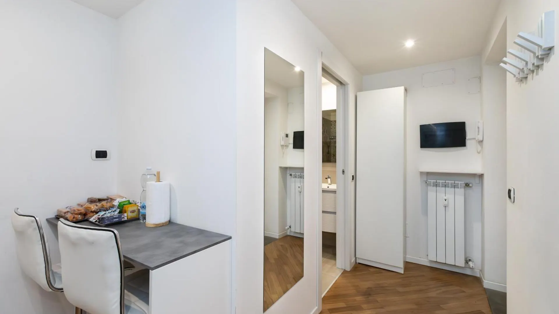 Апартаменты Magnoliaapartments - 5 Nirone Center Милан