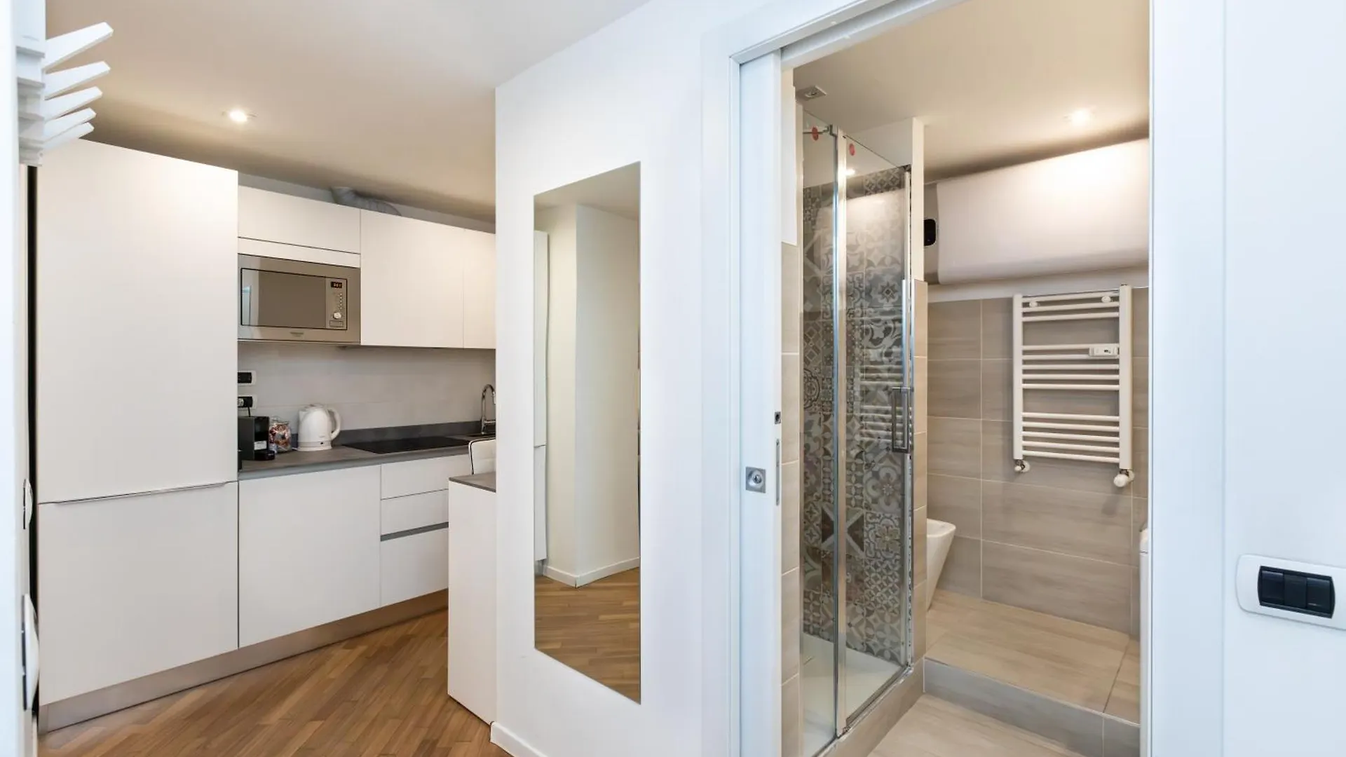 Magnoliaapartments - 5 Nirone Center Милан